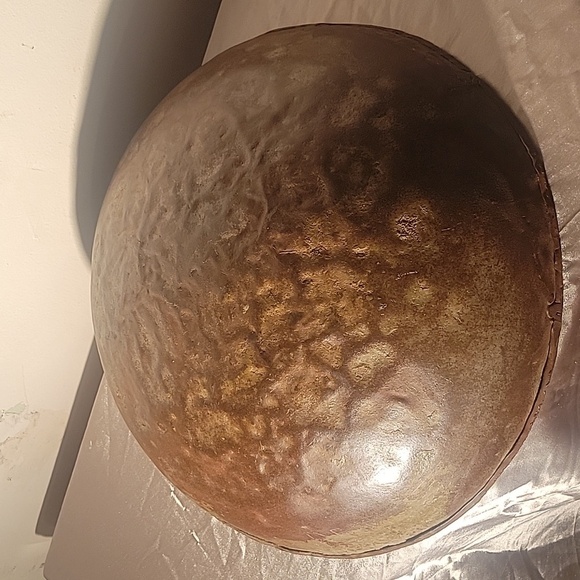 LARGE 15" Vintage Primitive Hand Hammered Metal Rolled Flattened Edge Bowl - Picture 3 of 7